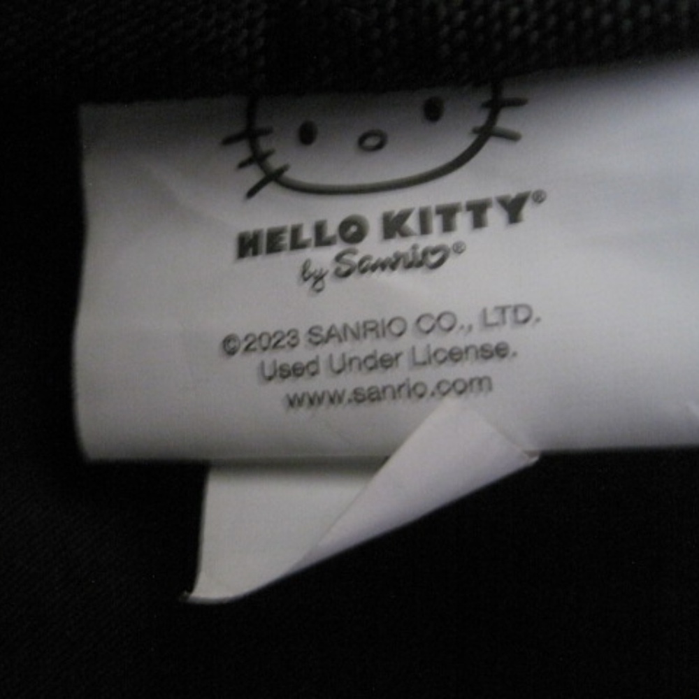 Hello Kitty Mini Backpack - Picture 9 of 9